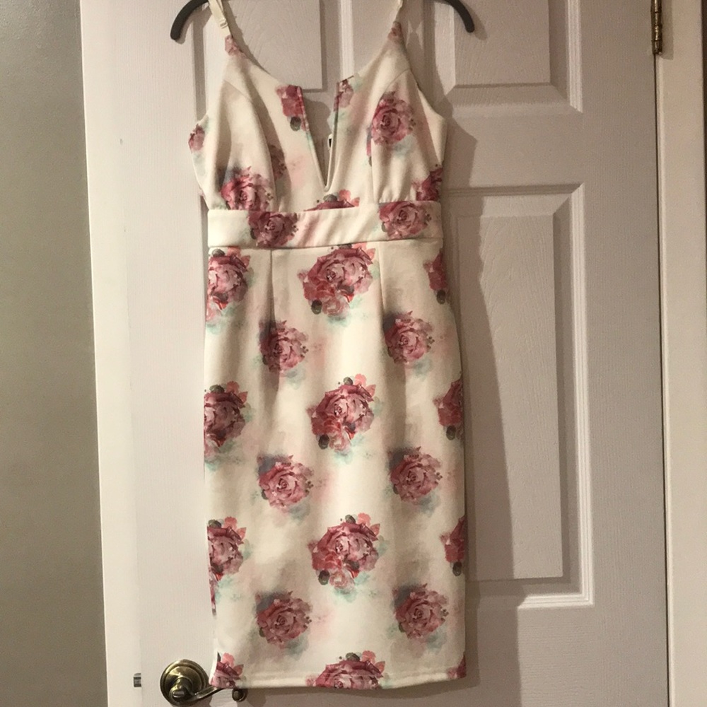 Floral midi dress with split neck